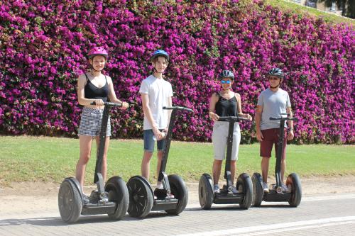 De foto`s van segway tour door turia-tuinen