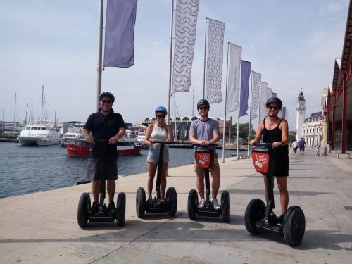 Los fotos de tour en segway por el puerto de valencia